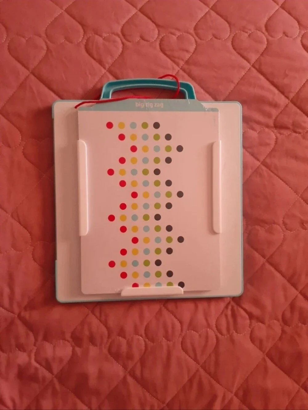 Chuckle & Roar Magnet Dot Art